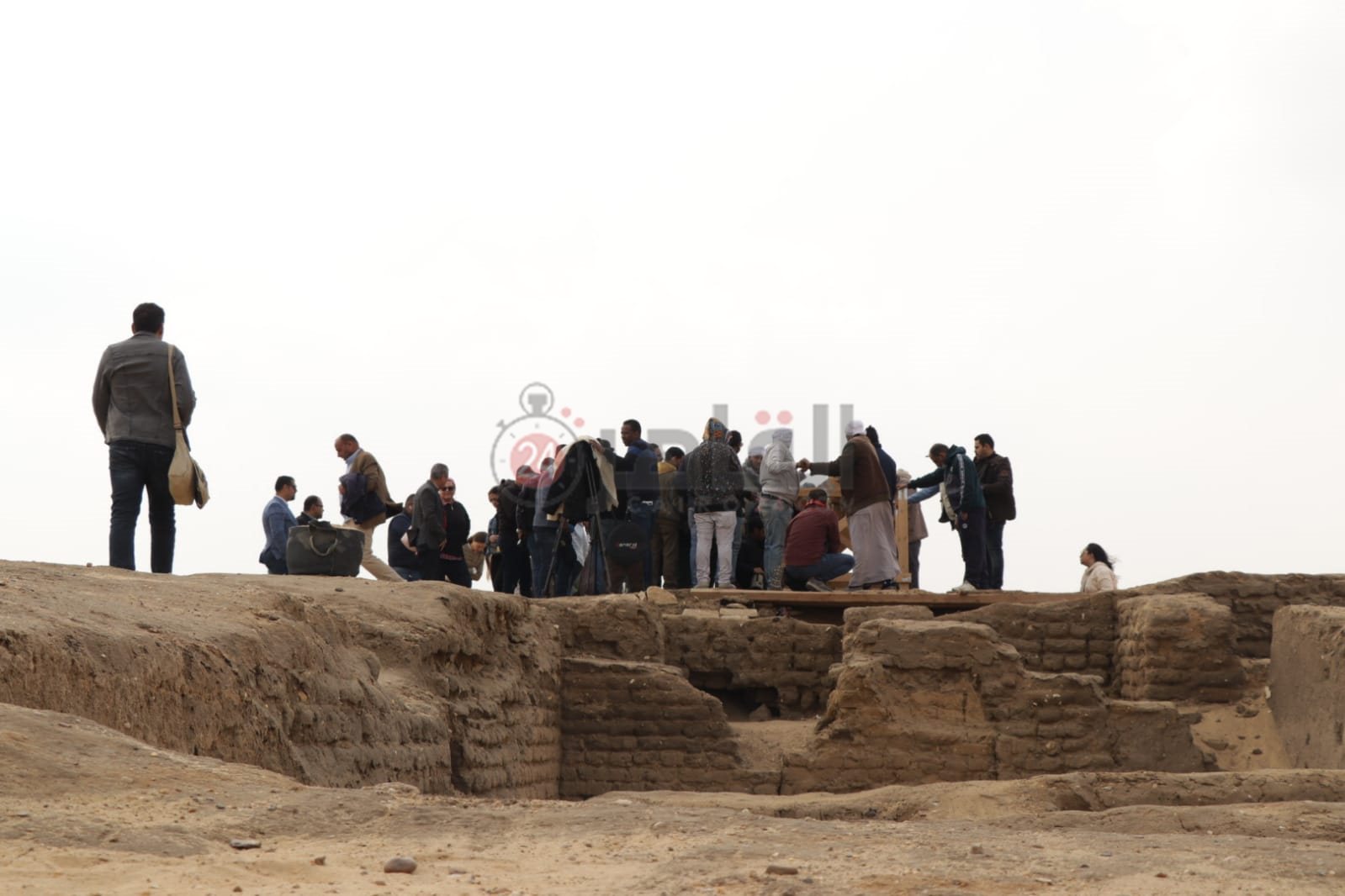  كشف 5 مقابر أثرية ناتجة عن حفائر المجلس الأعلى للآثار