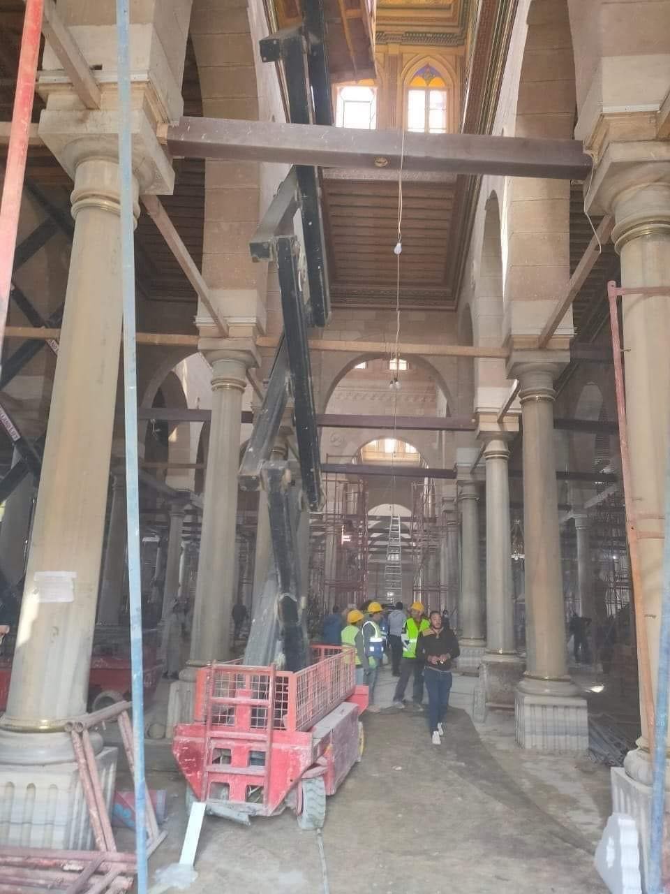 أعمال الترميم بمسجد سيدنا الحسين