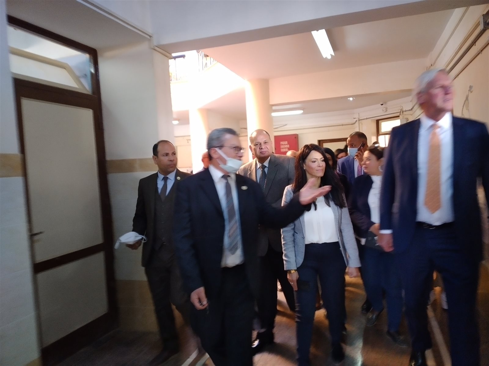 وزيرة التعاون الدولي تتفقد مدرسة المتفوقين بأسيوط 