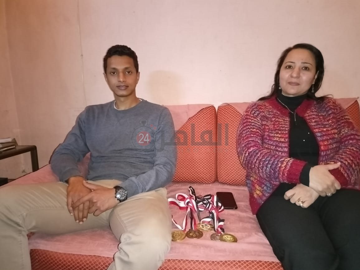 منال حليم مدير اداره تضامن الأقصر مع أحمد 