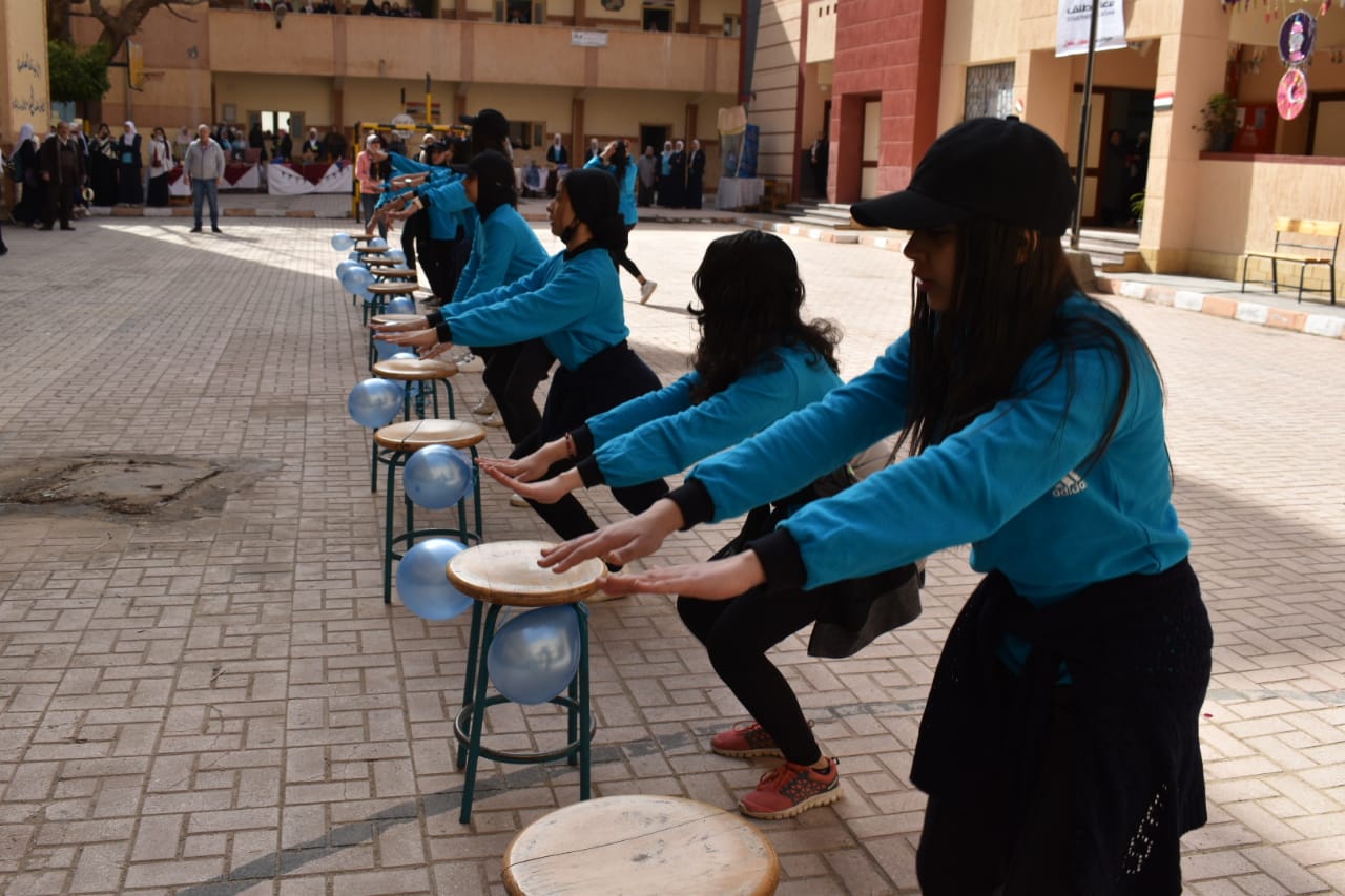 طالبات الإسكندرية