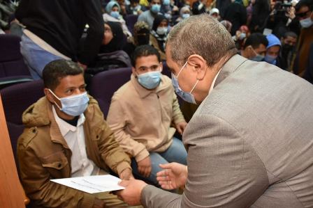 وزير القوى العاملة خلال الاحتفالية 08