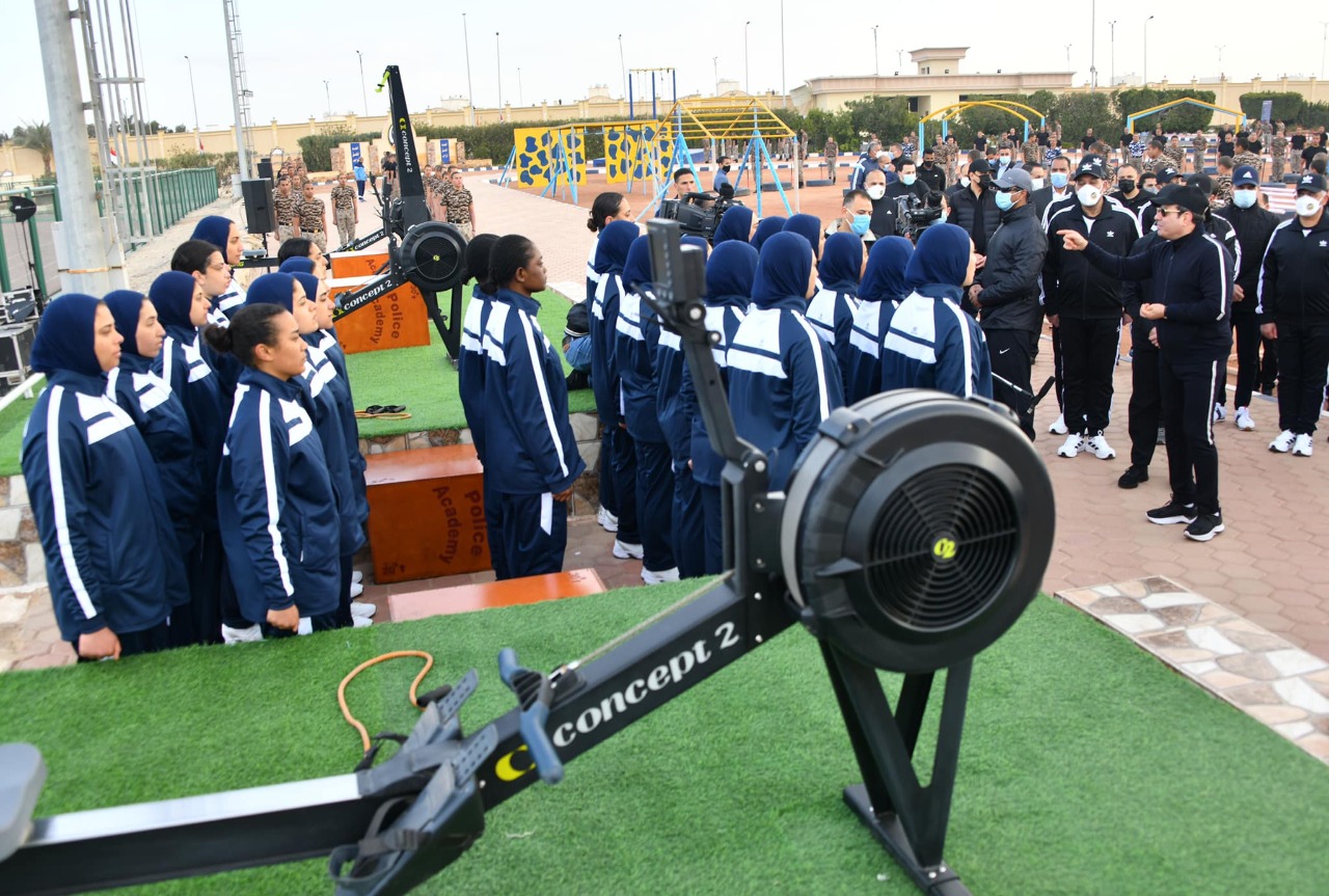 السيسي يتفقد أكاديمية الشرطة