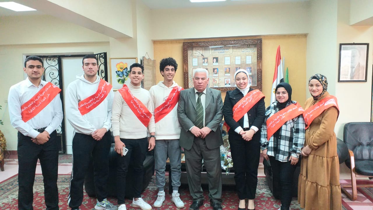 فوز طالبة من الإسكندرية بمنصب أمين مساعد 