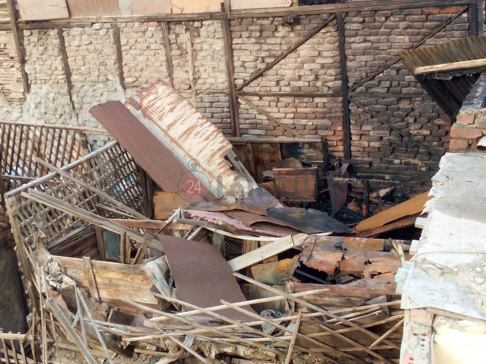 آثار حريق مخزن أخشاب بولاق أبو العلا