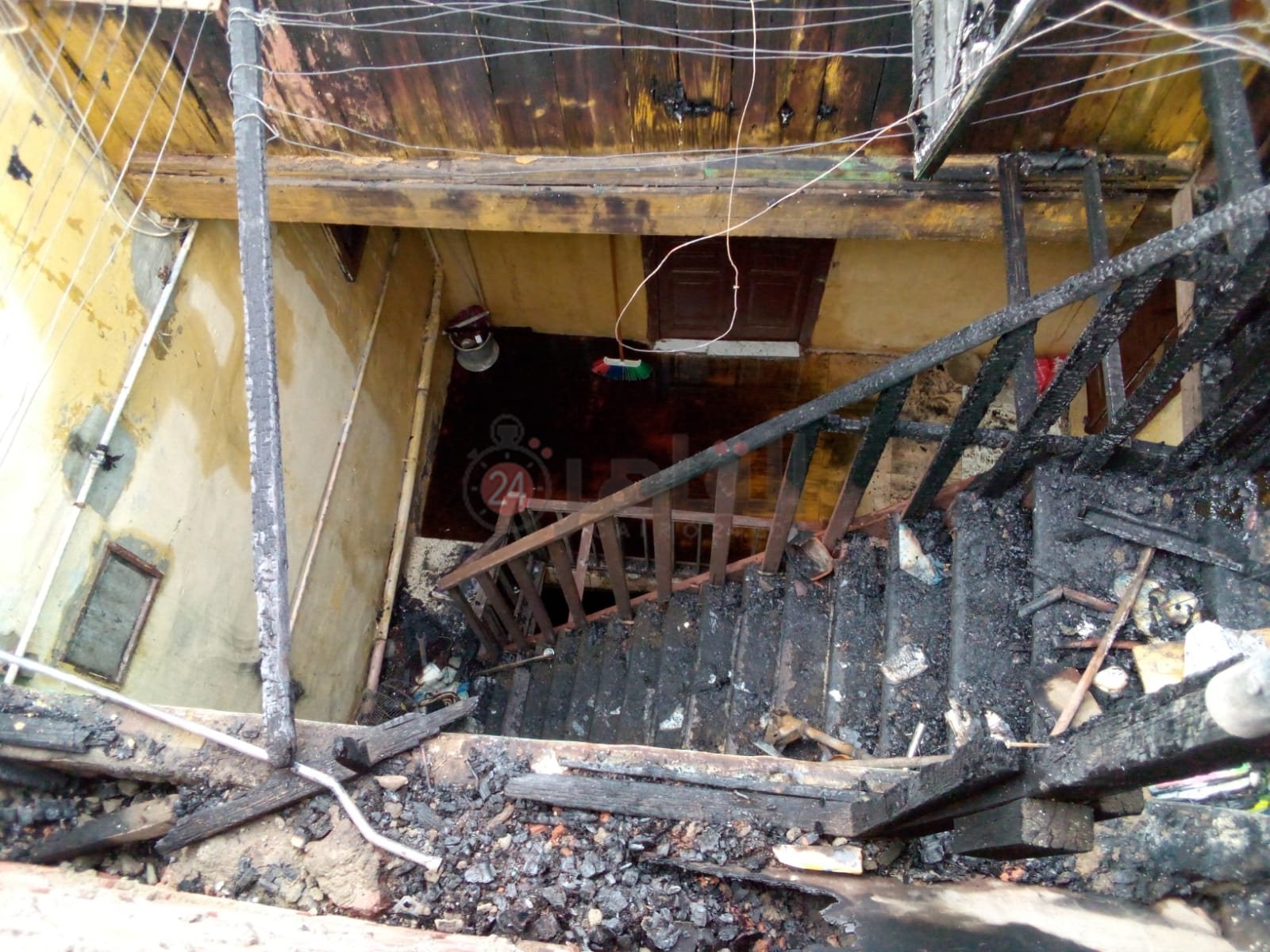 آثار حريق مخزن أخشاب بولاق أبو العلا