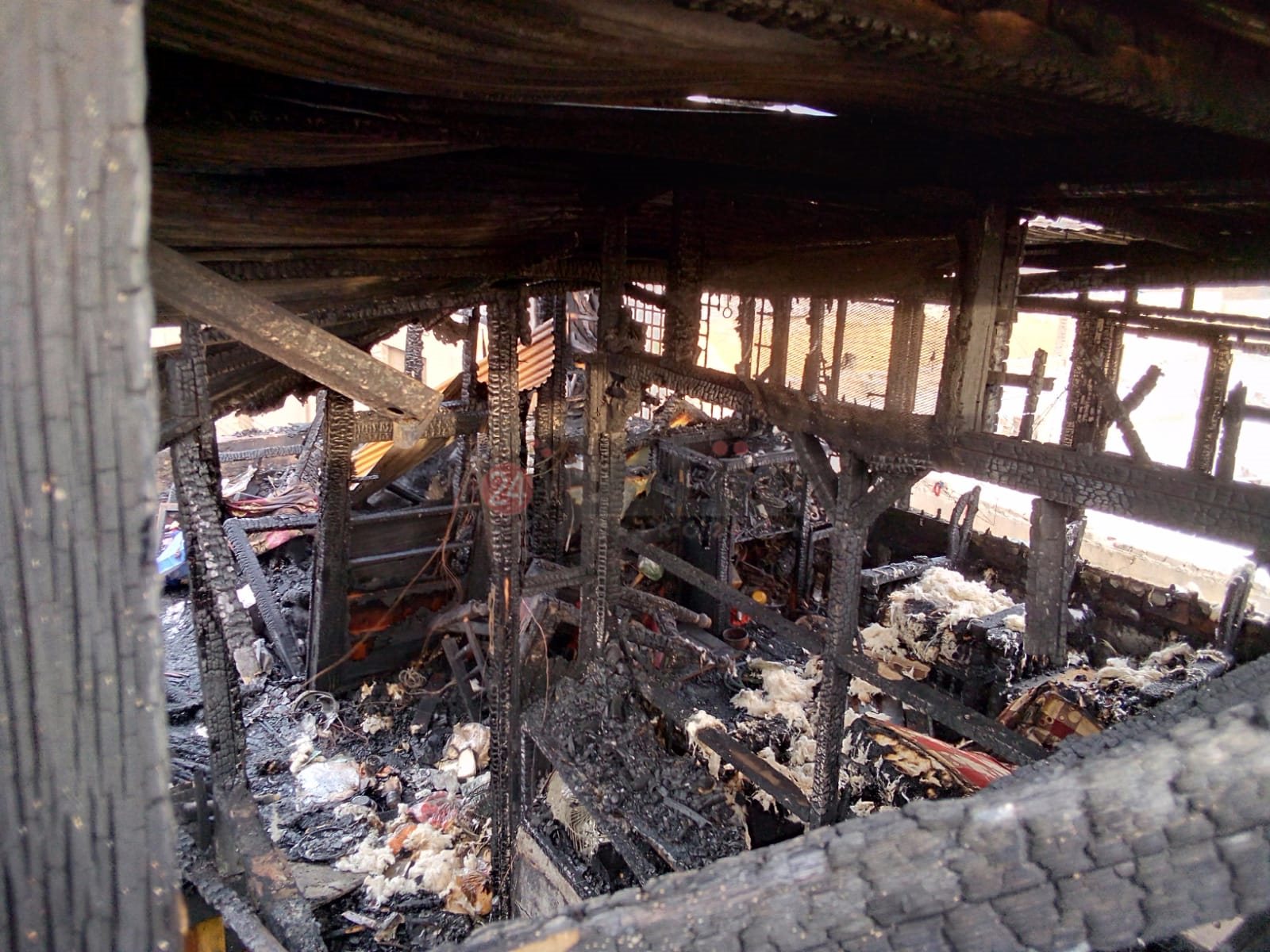 آثار حريق مخزن أخشاب بولاق أبو العلا