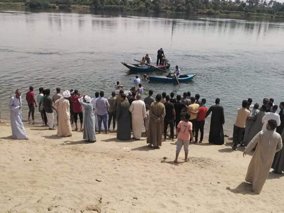 أثناء البحث عن الجثه 