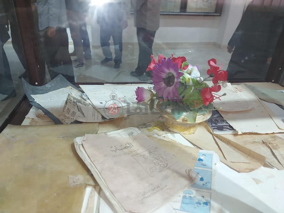 متعلقات الشهداء داخل صناديق زجاجية في المتحف 06
