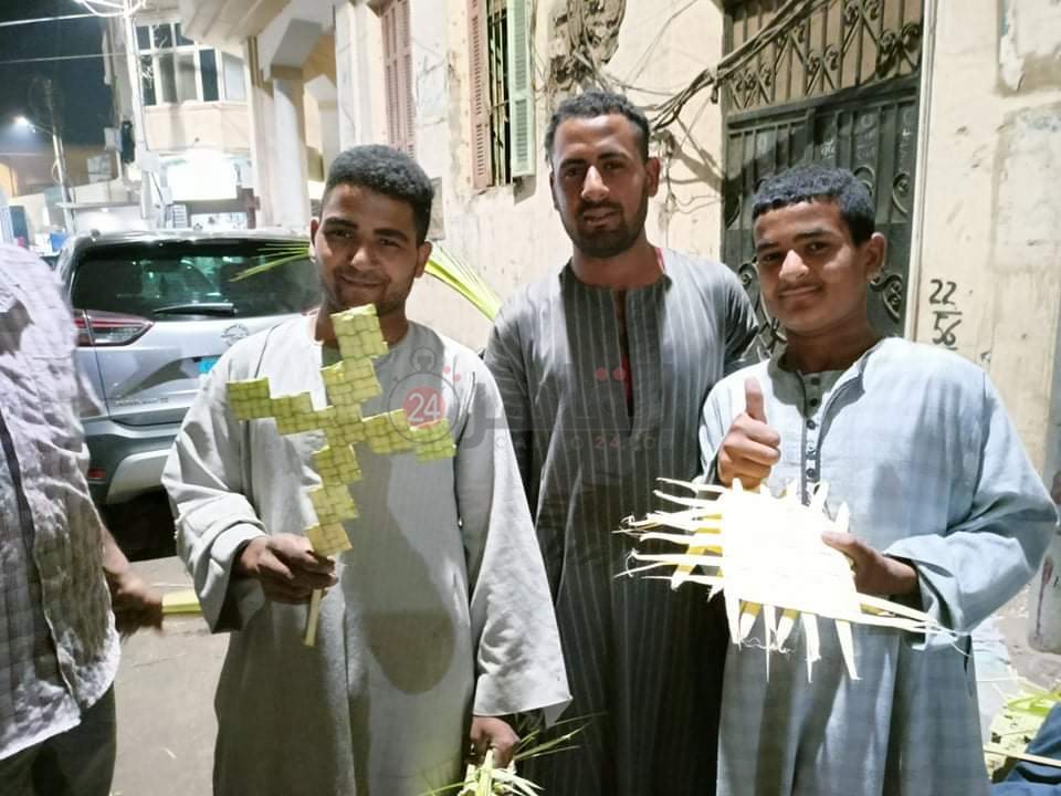 شراء سعف النخيل احتفالا بأحد الشعانين 12