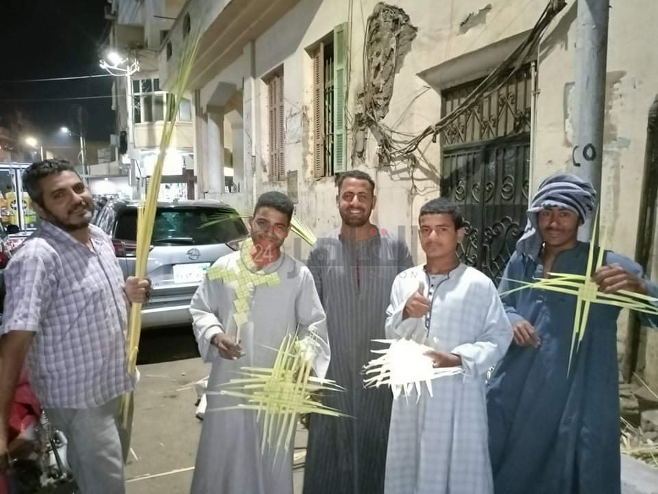 شراء سعف النخيل احتفالا بأحد الشعانين 9