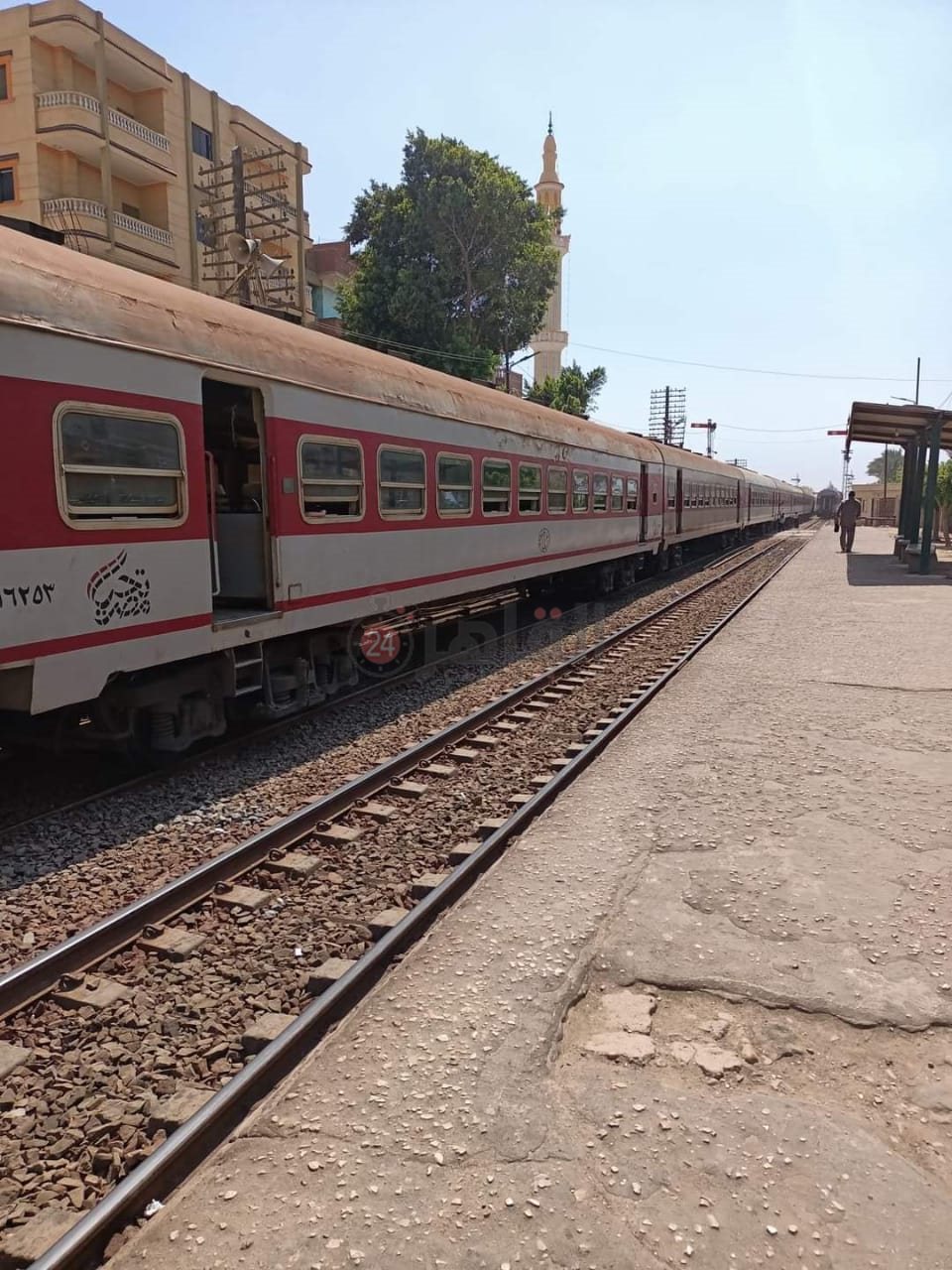 خروج عربة قطار عن القضبان بالشرقية 1