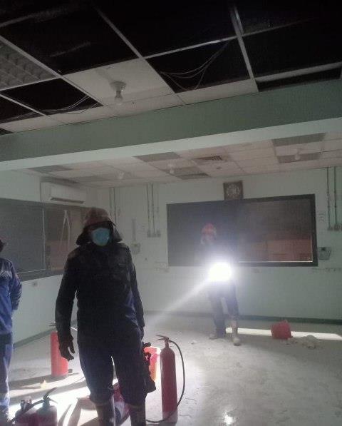 آثار حريق قسم الحضانات بمستشفى ديرب نجم 2