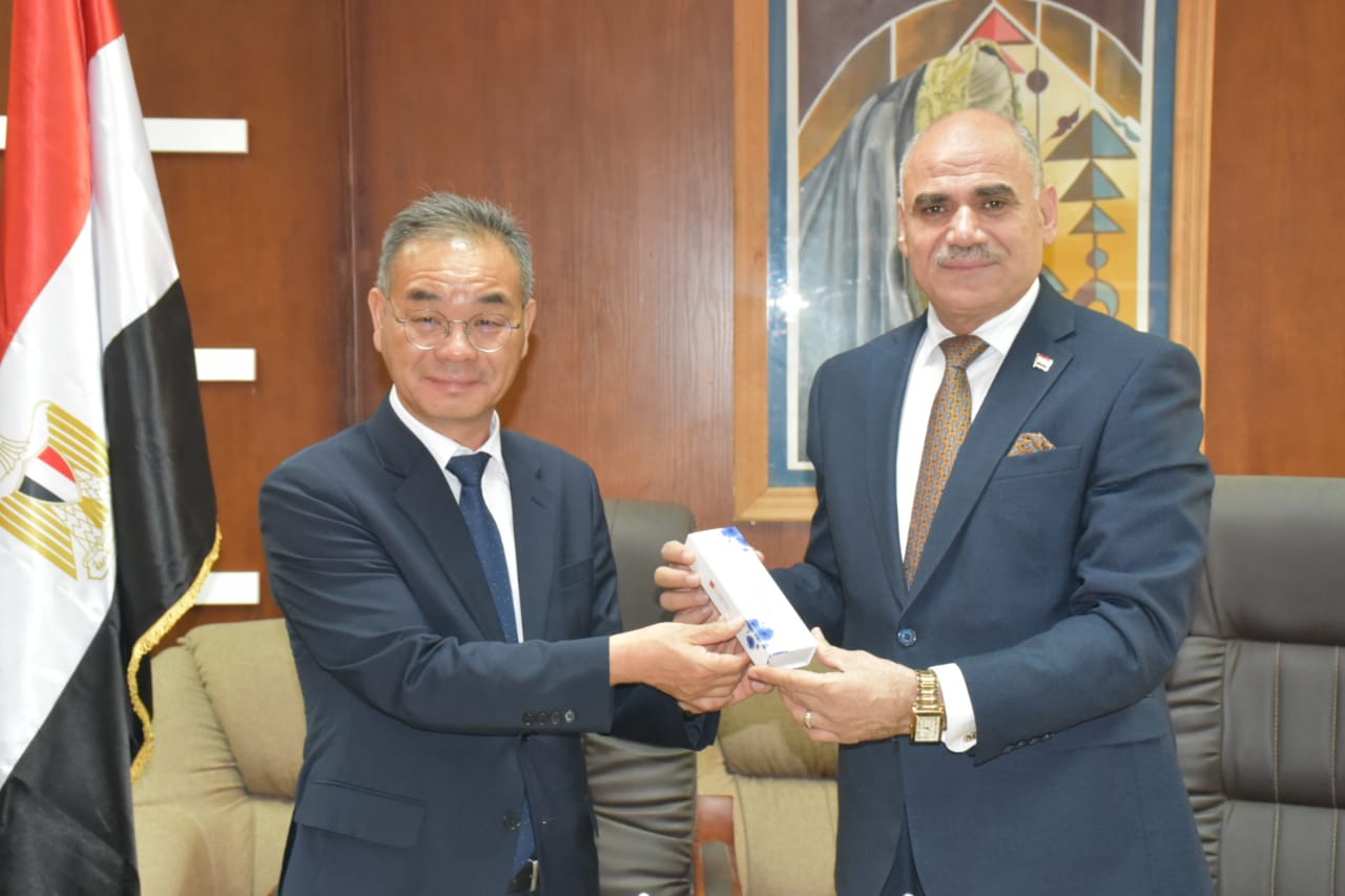 مذكره تفاهم بين جامعة الأقصر وكوريا 