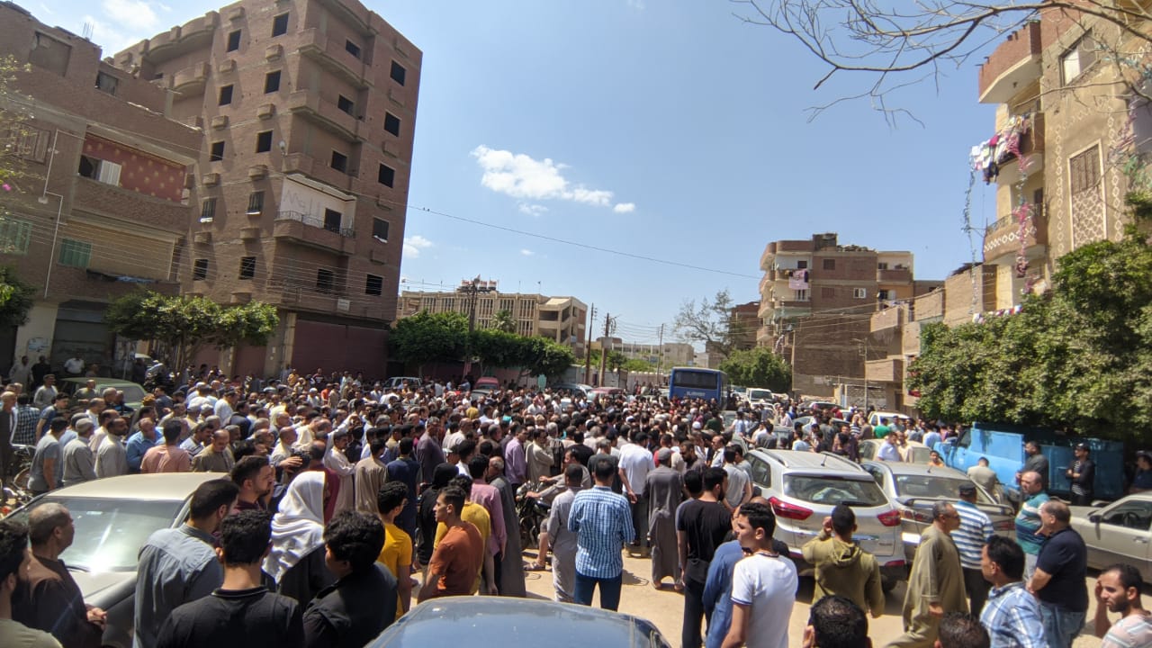 تشييع جنازة طلاب حادث ترعة المنوفية