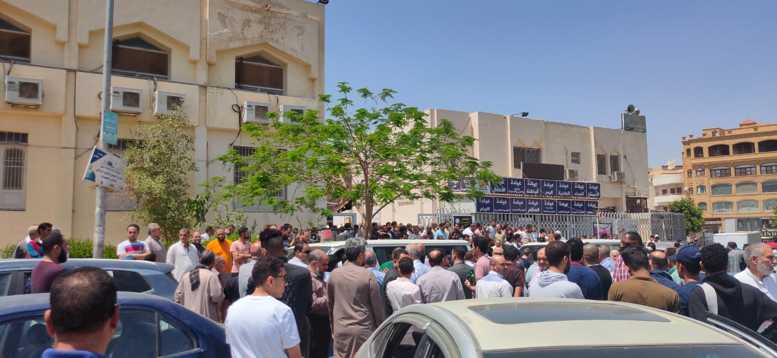 تشيع جنازة أب غرق لإنقاذ نجلته أثناء إجازة عيد الفطر بمطروح