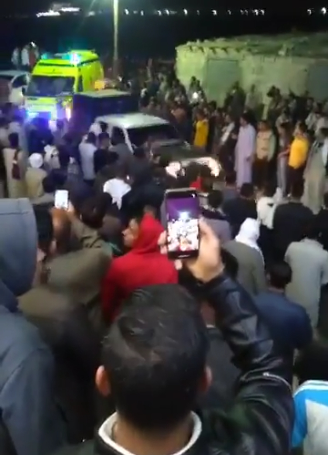 تشييع جنازة أحد شهداء سيناء في مسقط رأسه بالشرقية