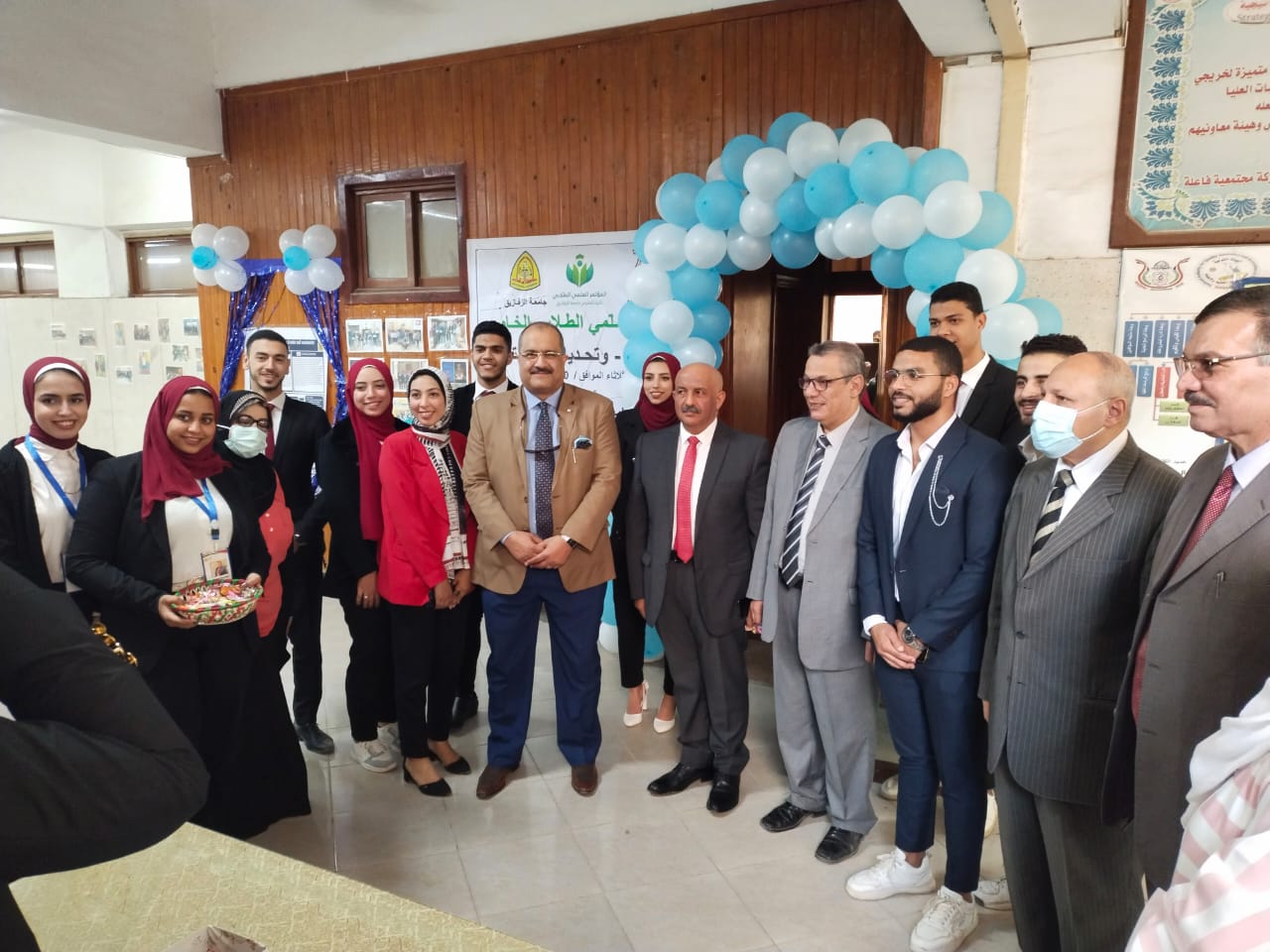 فعاليات المؤتمر العلمي الطلابي بكلية العلوم 04