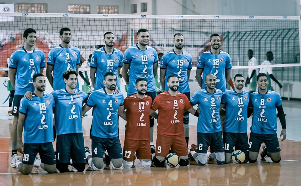 طائرة الأهلي (1)