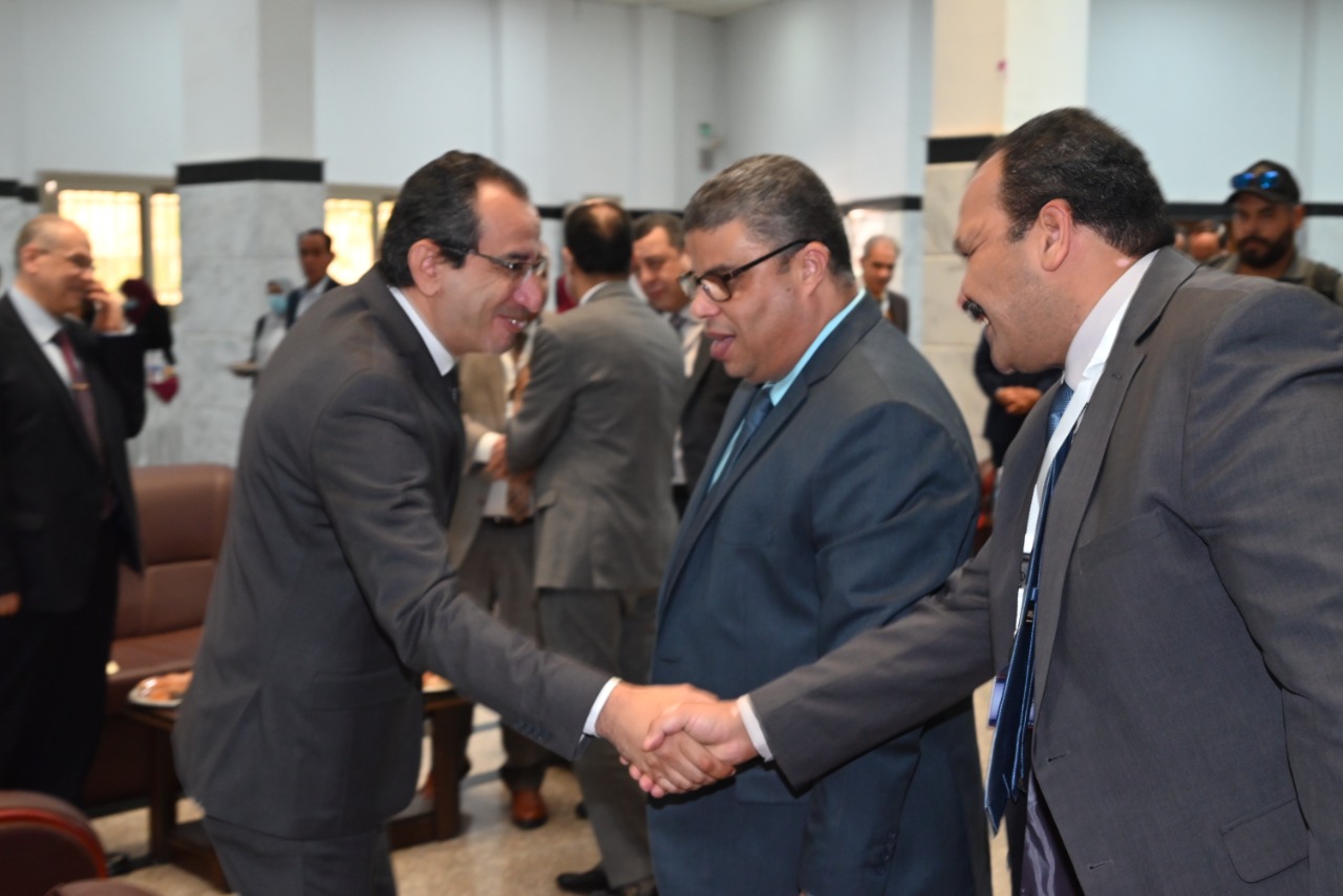 بدء مراسم استقبال نواب رؤساء الجامعات