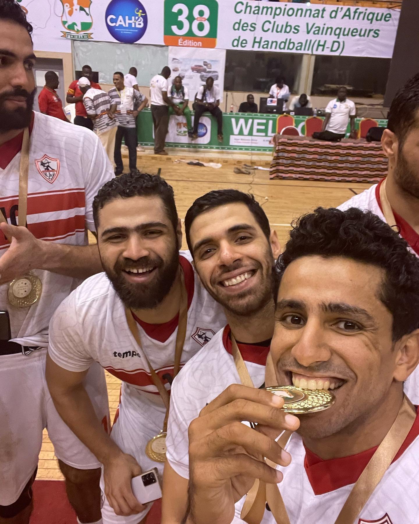 يد الزمالك (12)