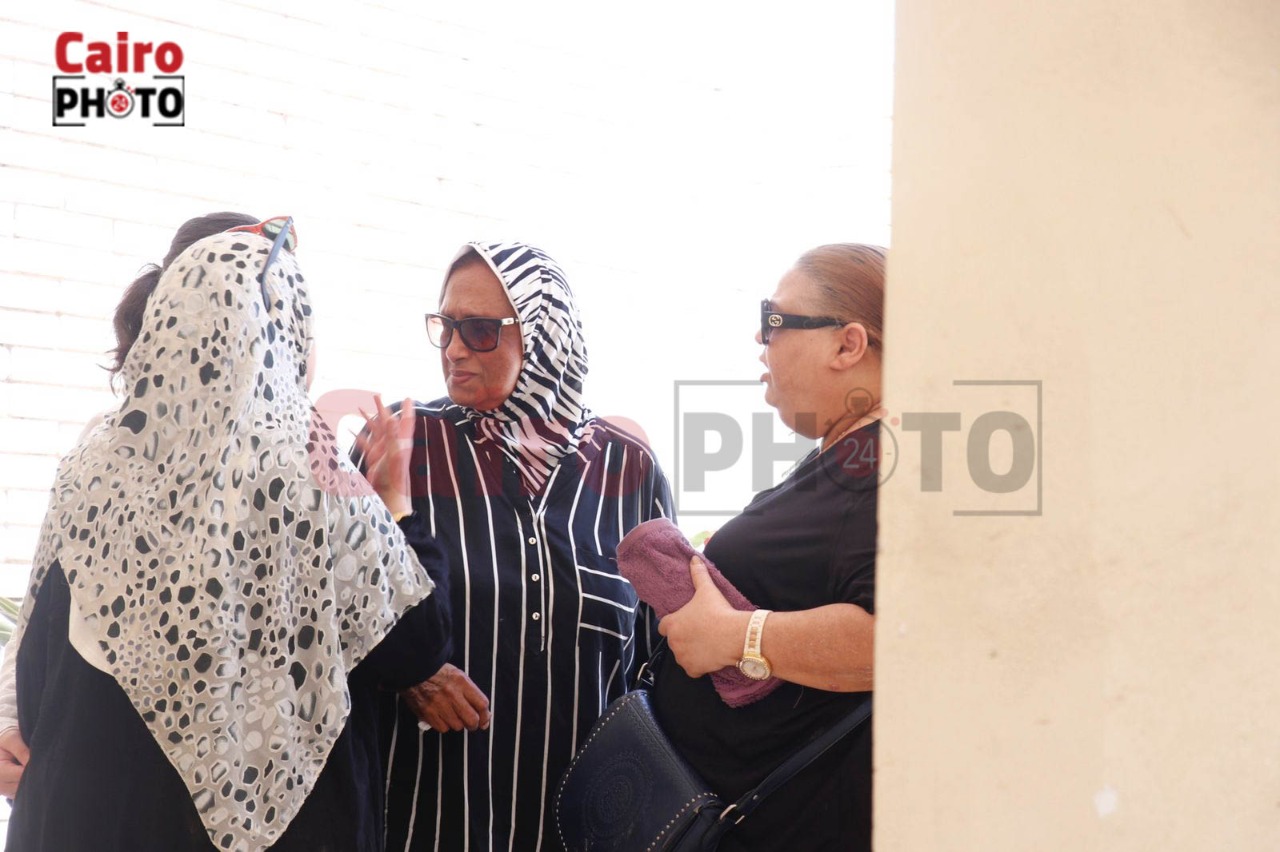 أسرة سمير غانم (9)