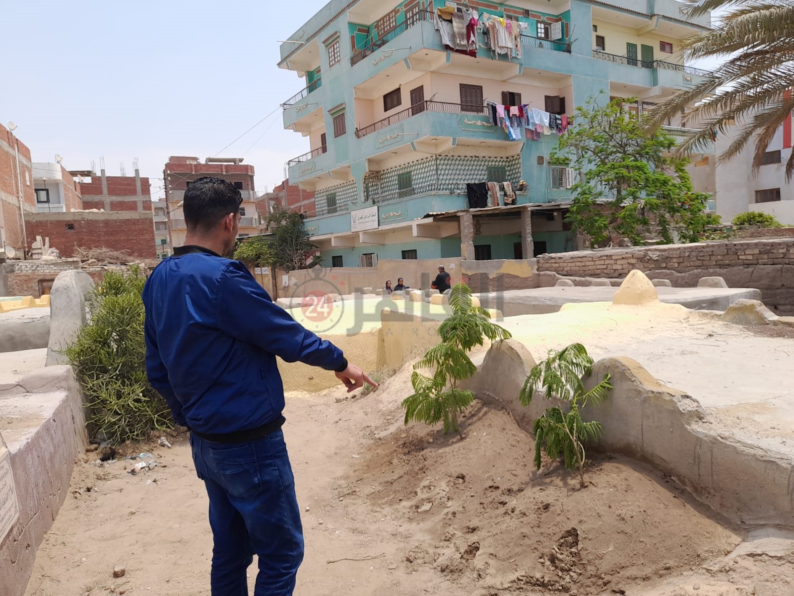 مقابر الزوجين وطفلتيهما 02