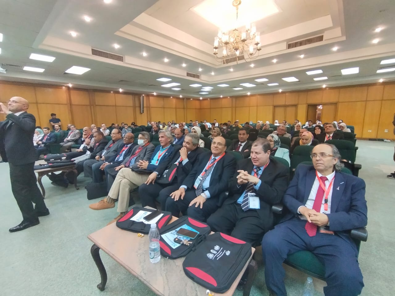 المؤتمر الثالث لطب وجراحة الطواريء بالزقازيق 05