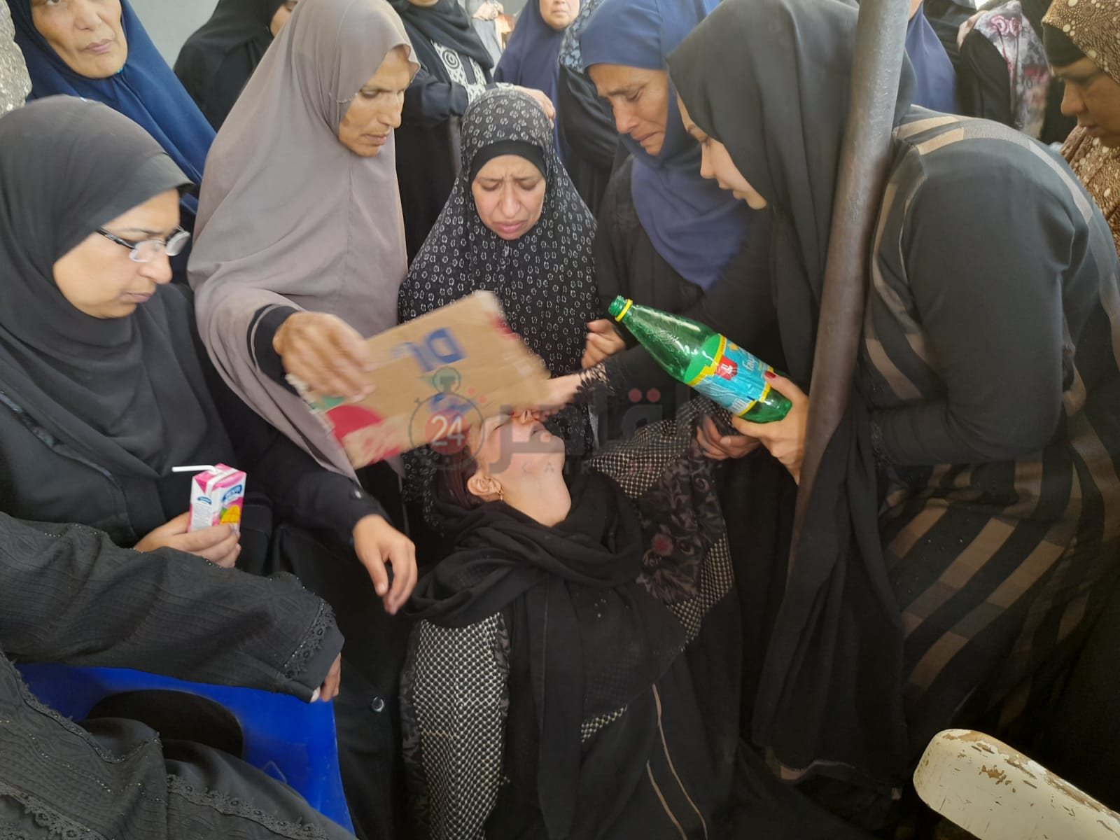 انهيار في جنازة المجني عليه