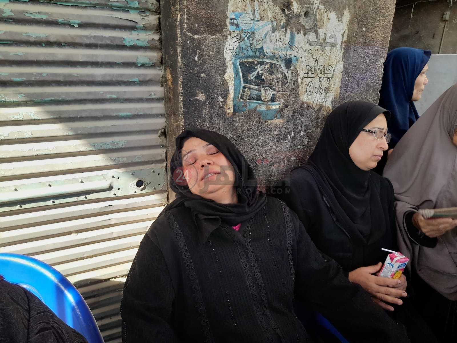 والدة المجني عليه