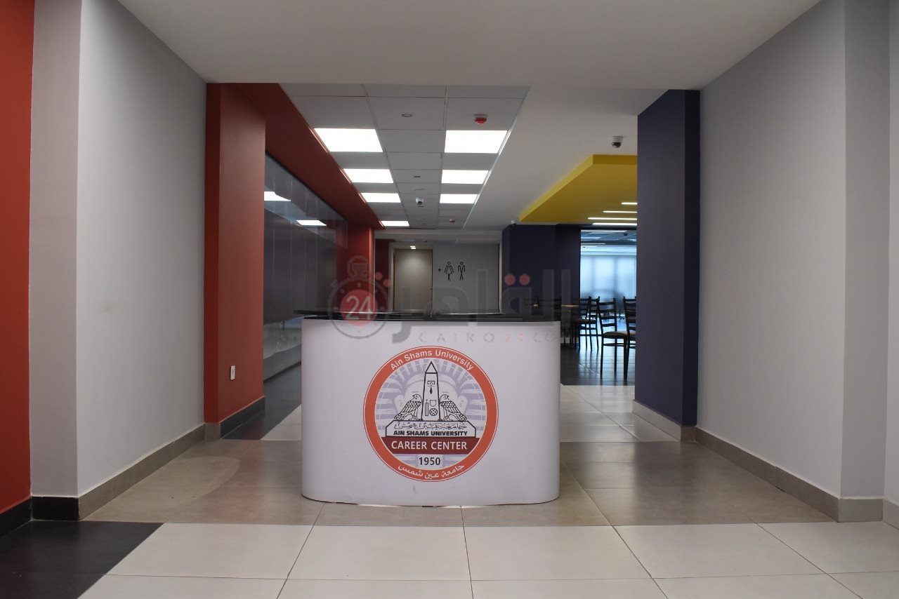 مبني جامعة عين شمس