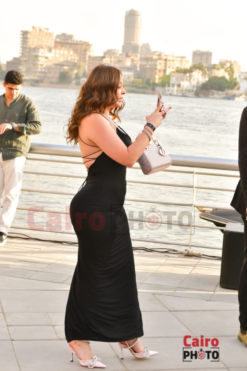 نجوم الفن والإعلام بسهرة ممشى مصر (16)