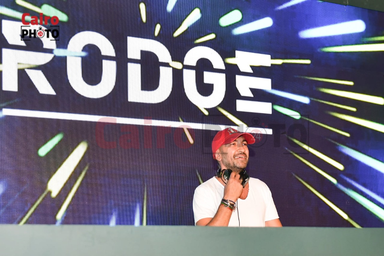 نجوم الفن والإعلام بسهرة ممشى مصر (35)