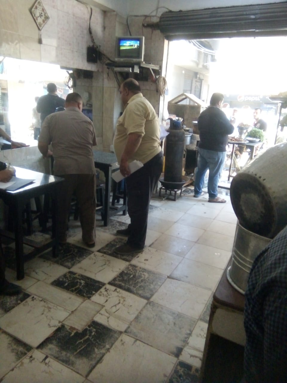 حملة على المنشآت الغذائية بالشرقية 01