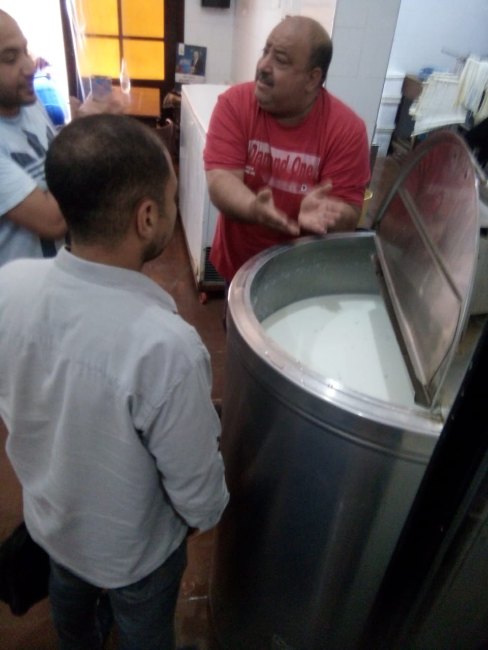 حملة على المنشآت الغذائية بالشرقية 03