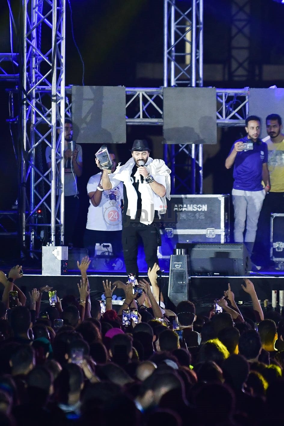 حفل تامر حسني7