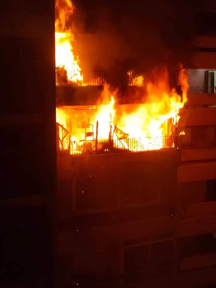 نشوب حريق بأحد الأبراج بأسيوط