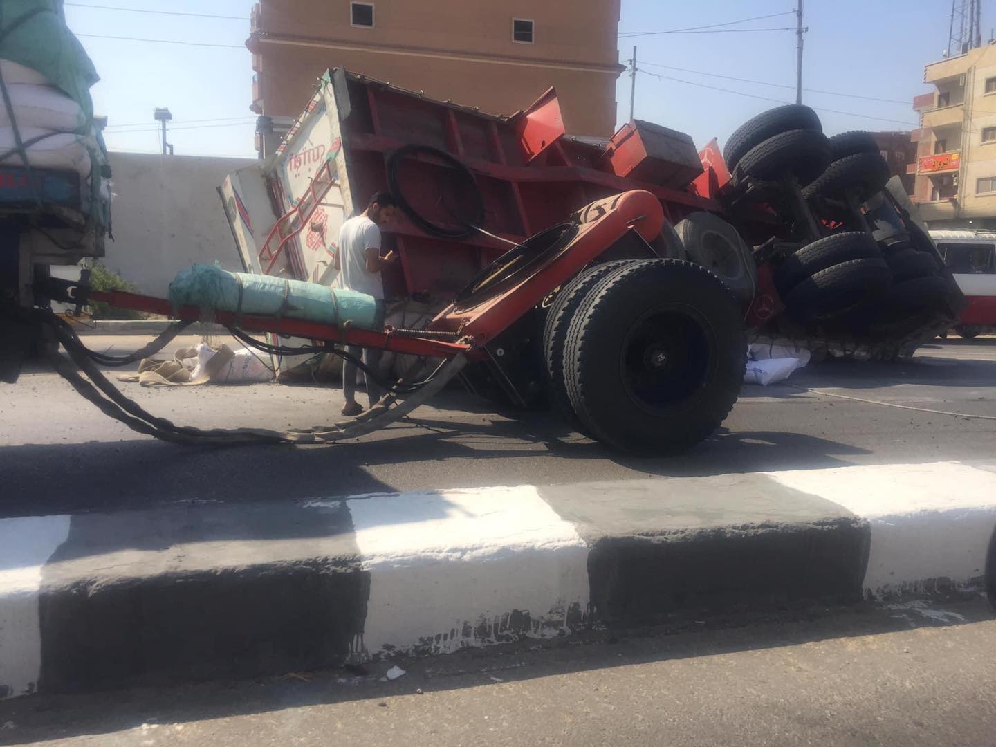 انقلاب مقطورة بالشرقية 03