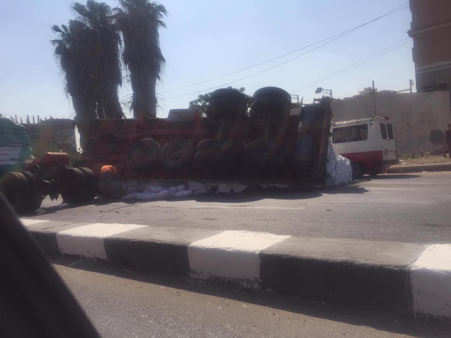 انقلاب مقطورة بالشرقية 04