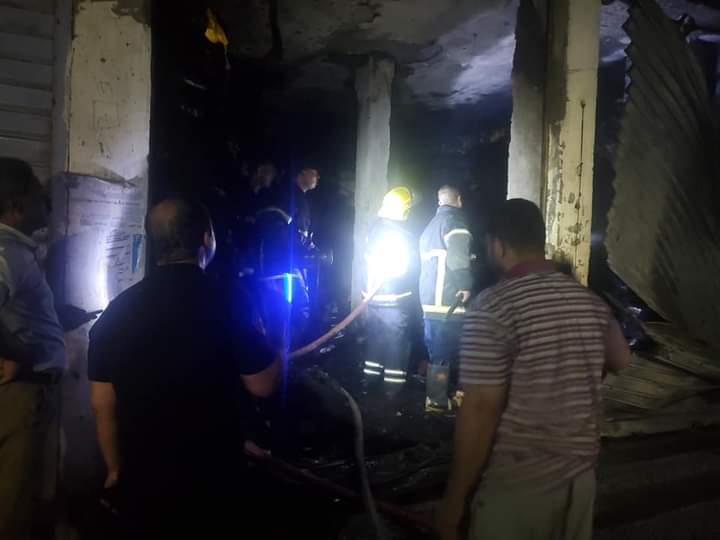 اندلاع حريق هائل في محل أقمشة بأسيوط 