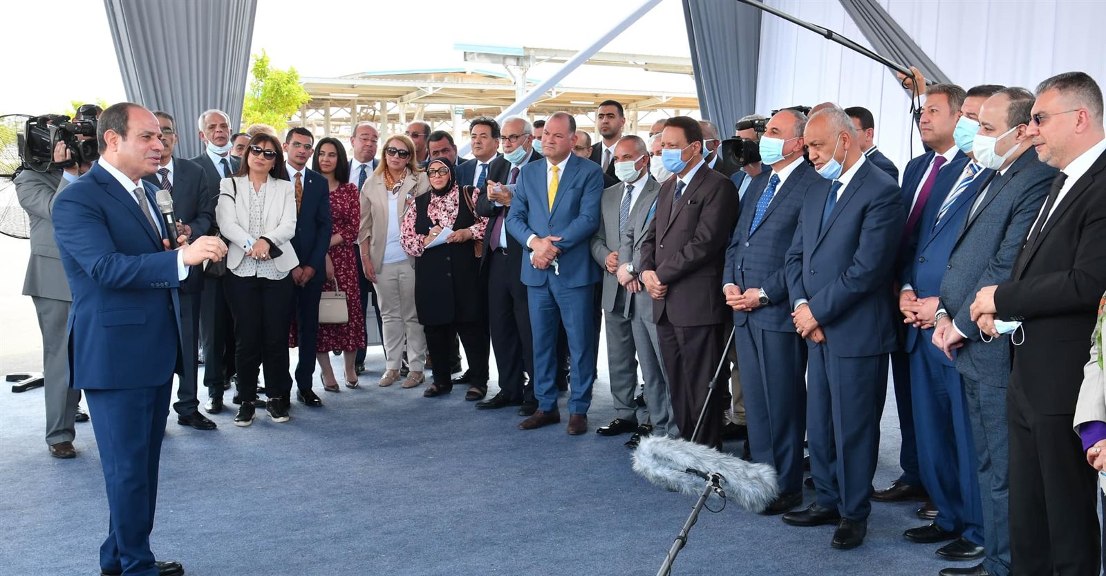 السيسي يفتتح مجمع الإنتاج الحيواني 