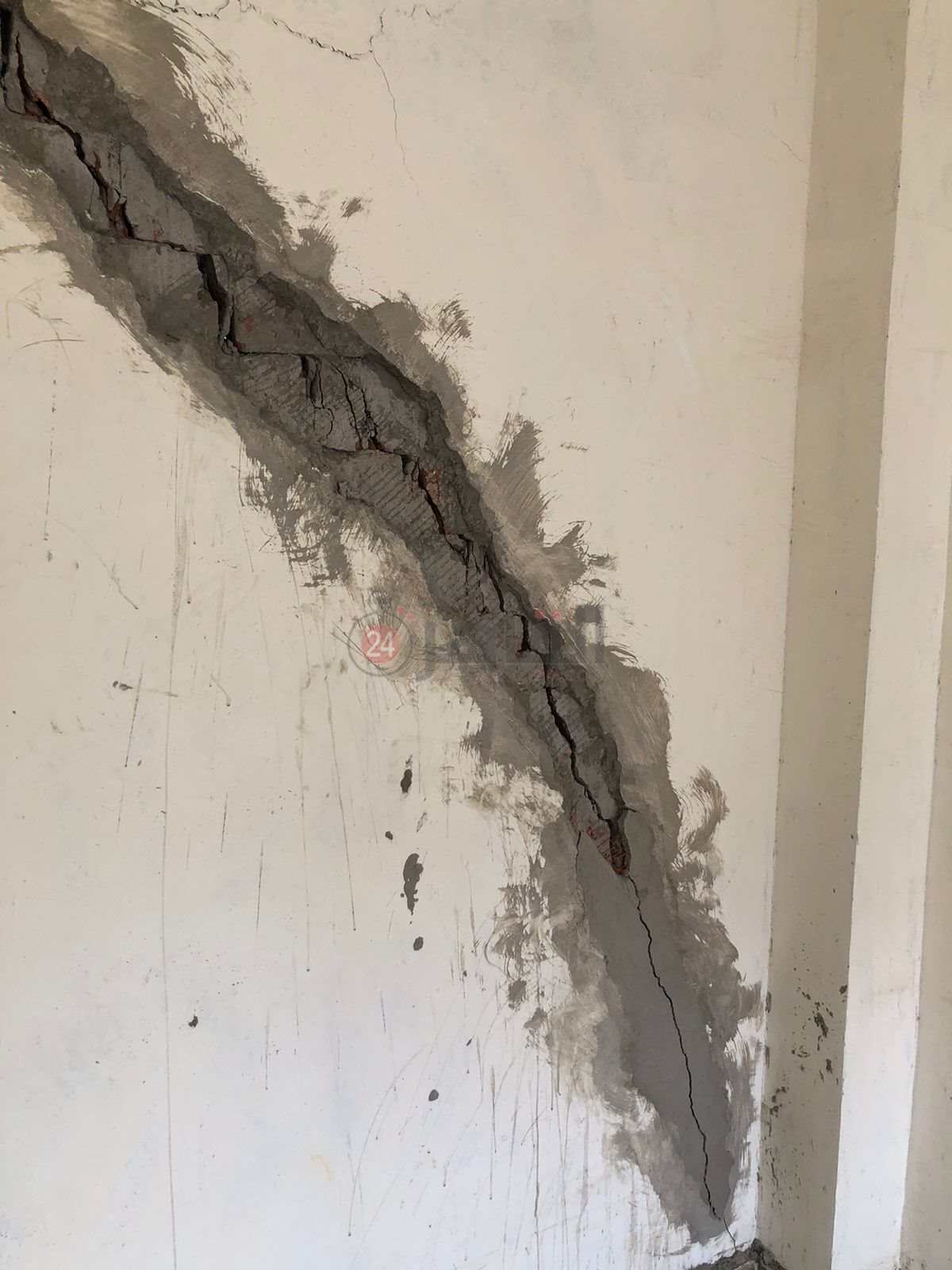 756a0efe-b5ab-4188-b483-bcef605b7bbe