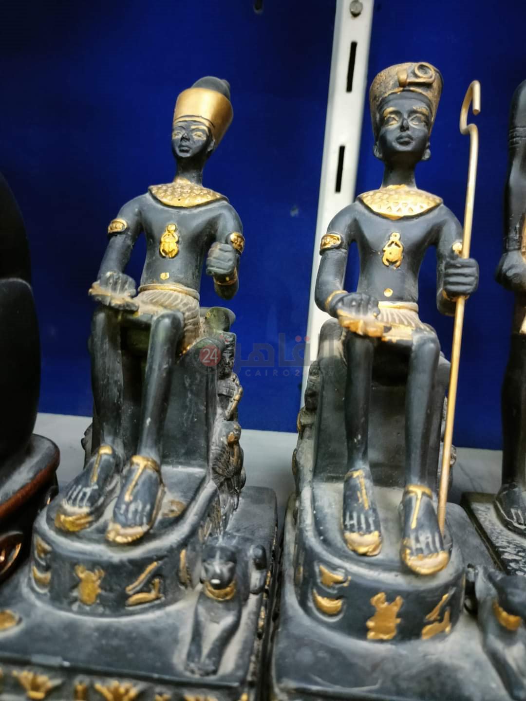 القطع الفرعونية المُقلدة 