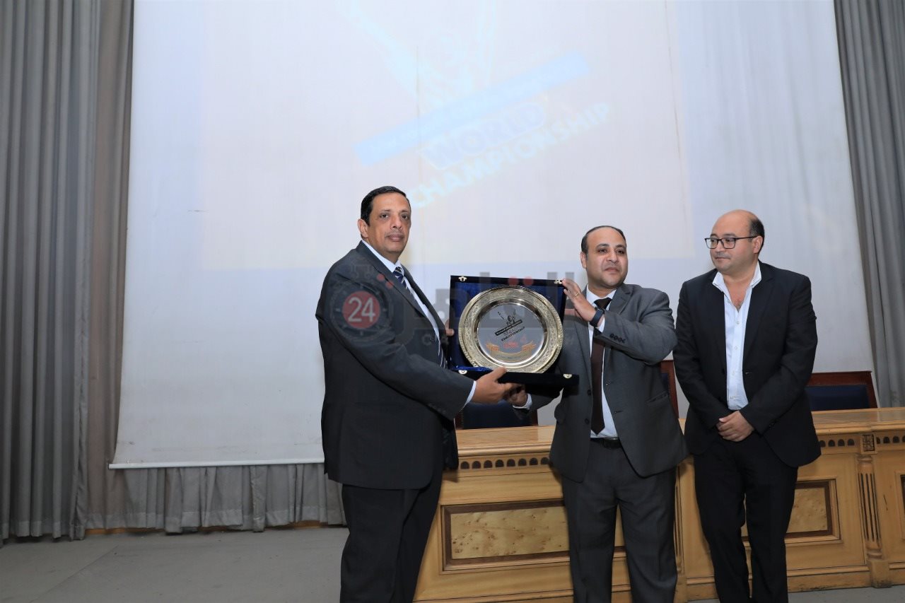 التعليم تكرم الفائزين بمسابقة مايكروسوفت (4)