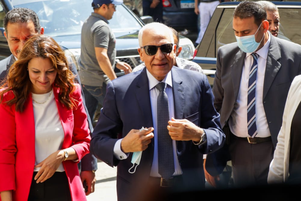 محافظ الجيزة يتفقد امتحانات الثانوية العامة (4)