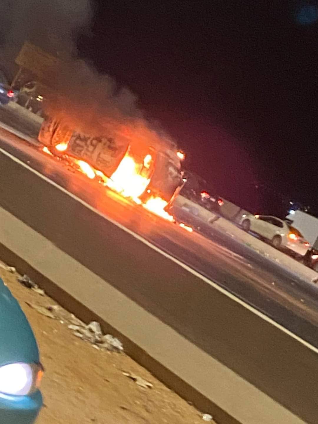 السيارة بعد اشتعالها