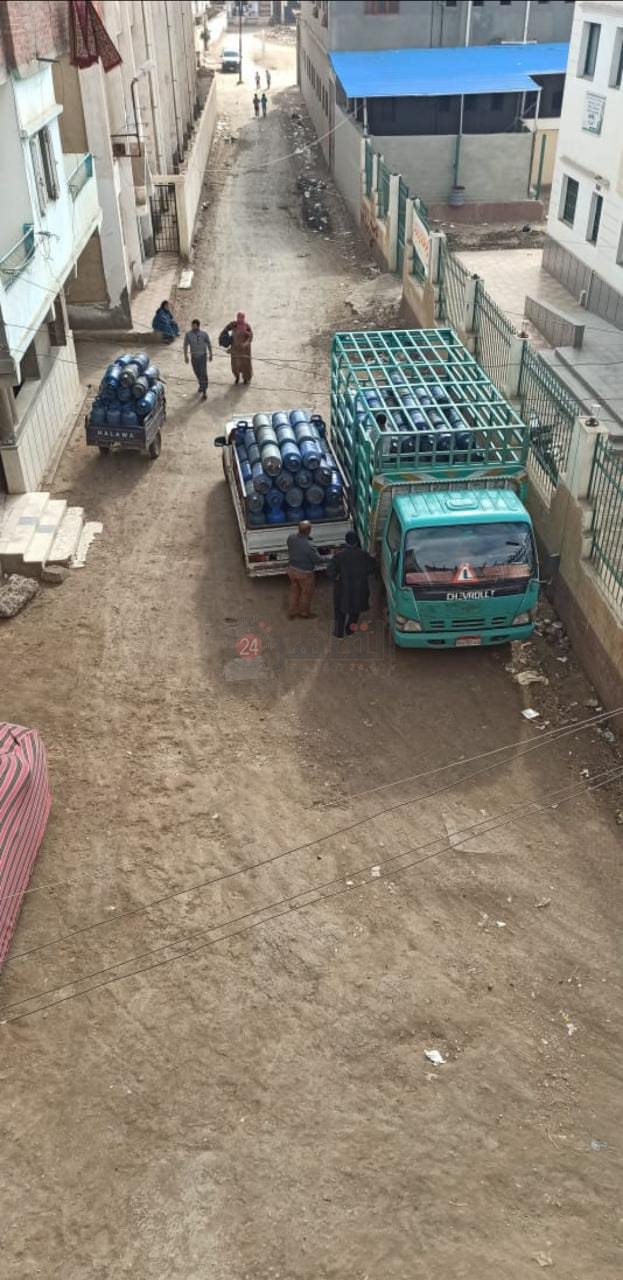 مستودع أنابيب بوتاجاز داخل الكتلة السكنية بالشرقية 04