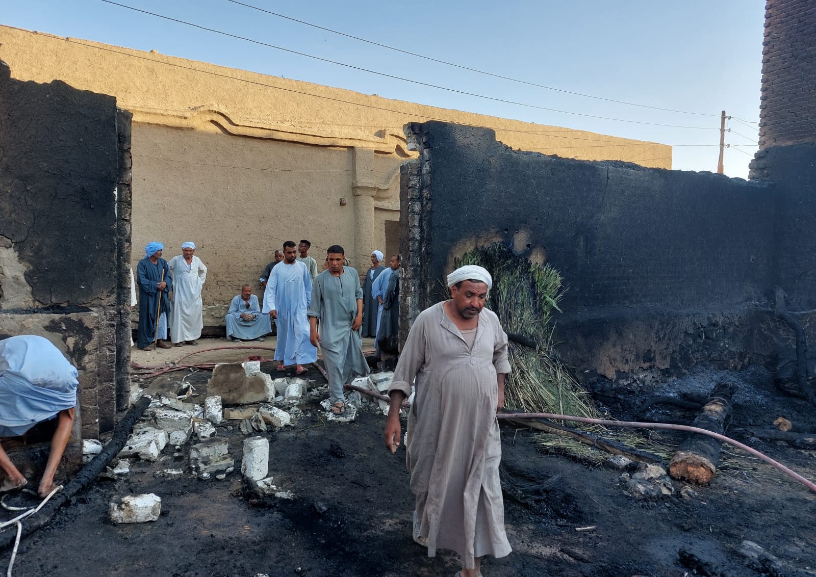 حريق قرية الدير بالأقصر 