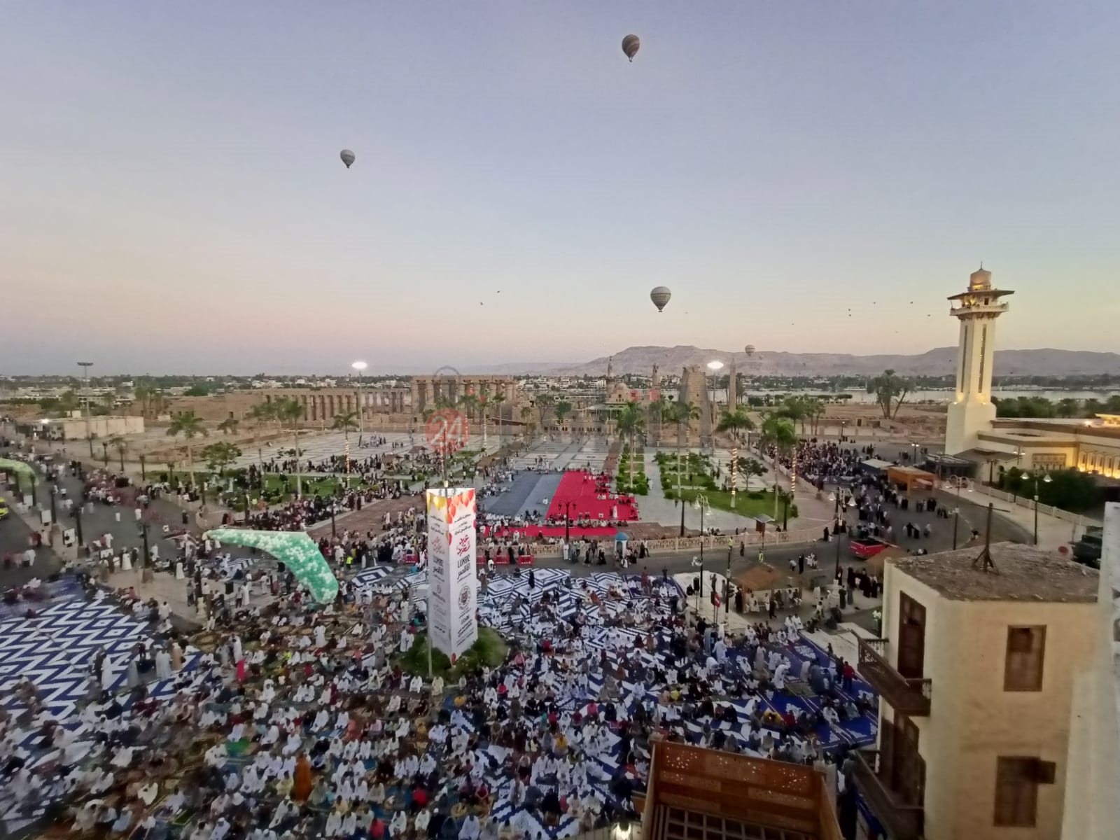 البالون الطائر بعيد الأضحى