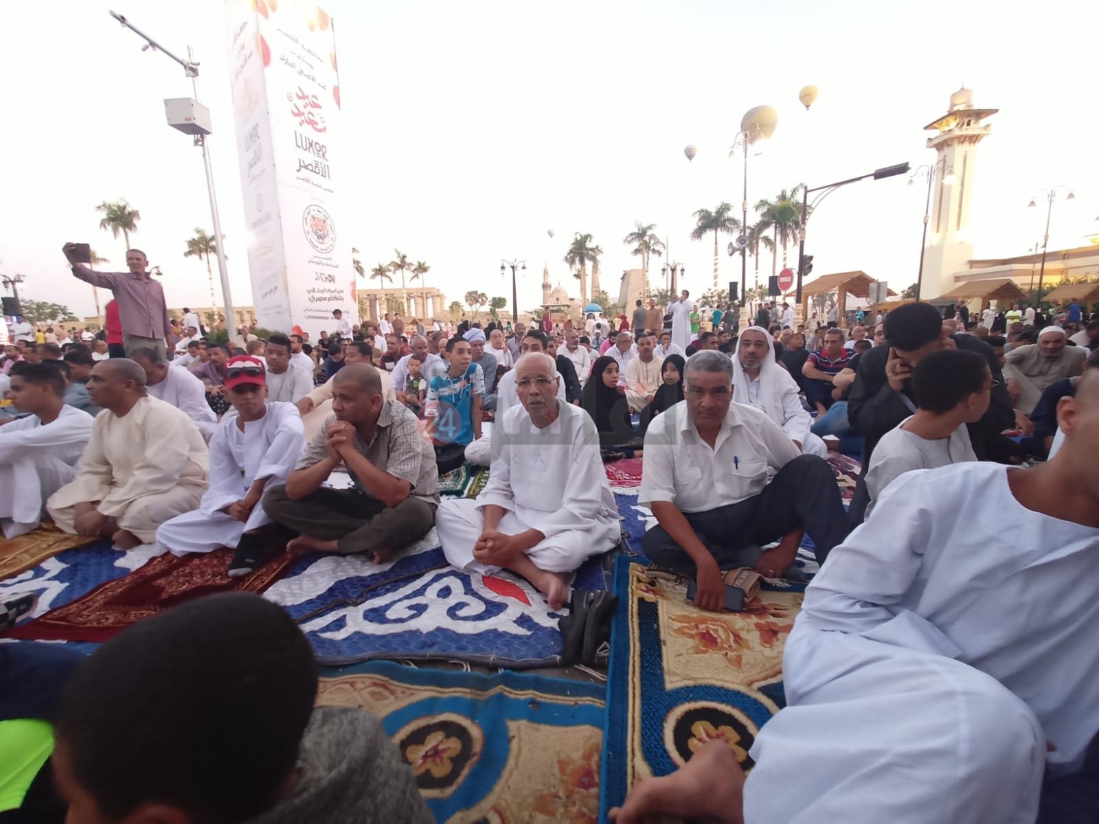 البالون الطائر بعيد الأضحى